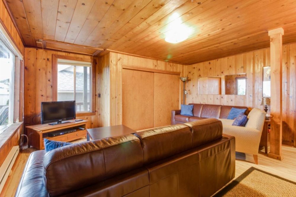 Arnold Beach House - Lower Level Image 17