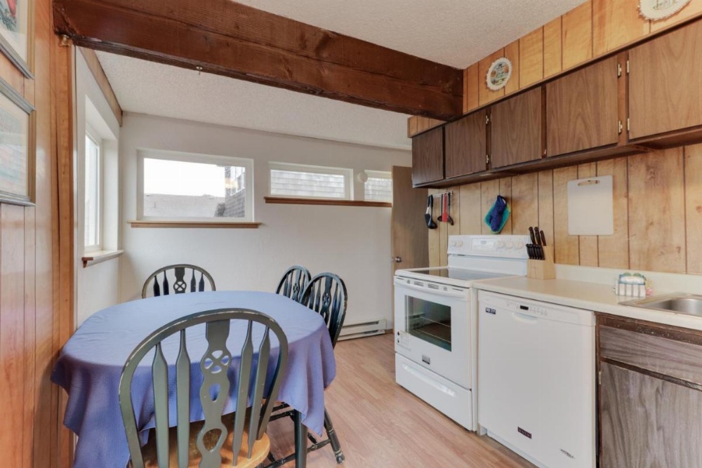 Arnold Beach House - Lower Level Image 18