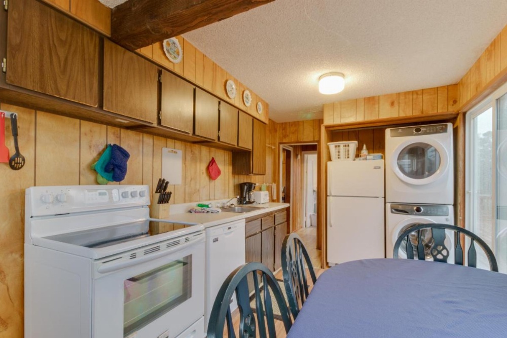 Arnold Beach House - Lower Level